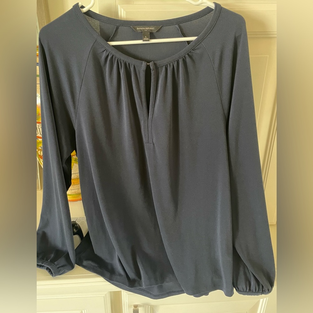 Banana Republic Key Hole Blouse - Navy